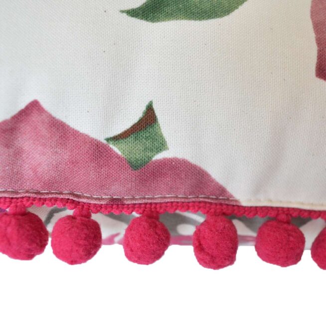 Cojin cuadrado emma bridgewater rojo flores y hojas 654x654