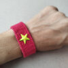 Pulsera boho hilo estrella fucsia y flúor - Imagen 5