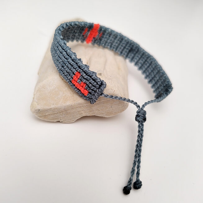 Pulsera cruz nudos esmeralda - Imagen 4